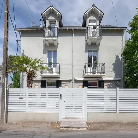 Maison Bauloise A 600 M De La