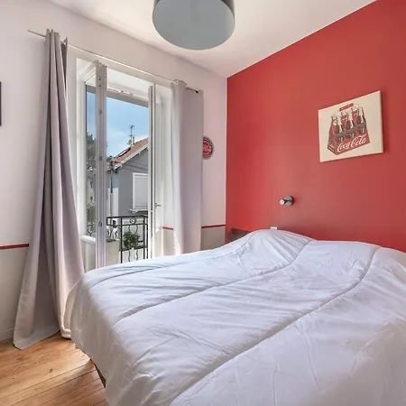 Holiday home Maison Bauloise A 600 M De La